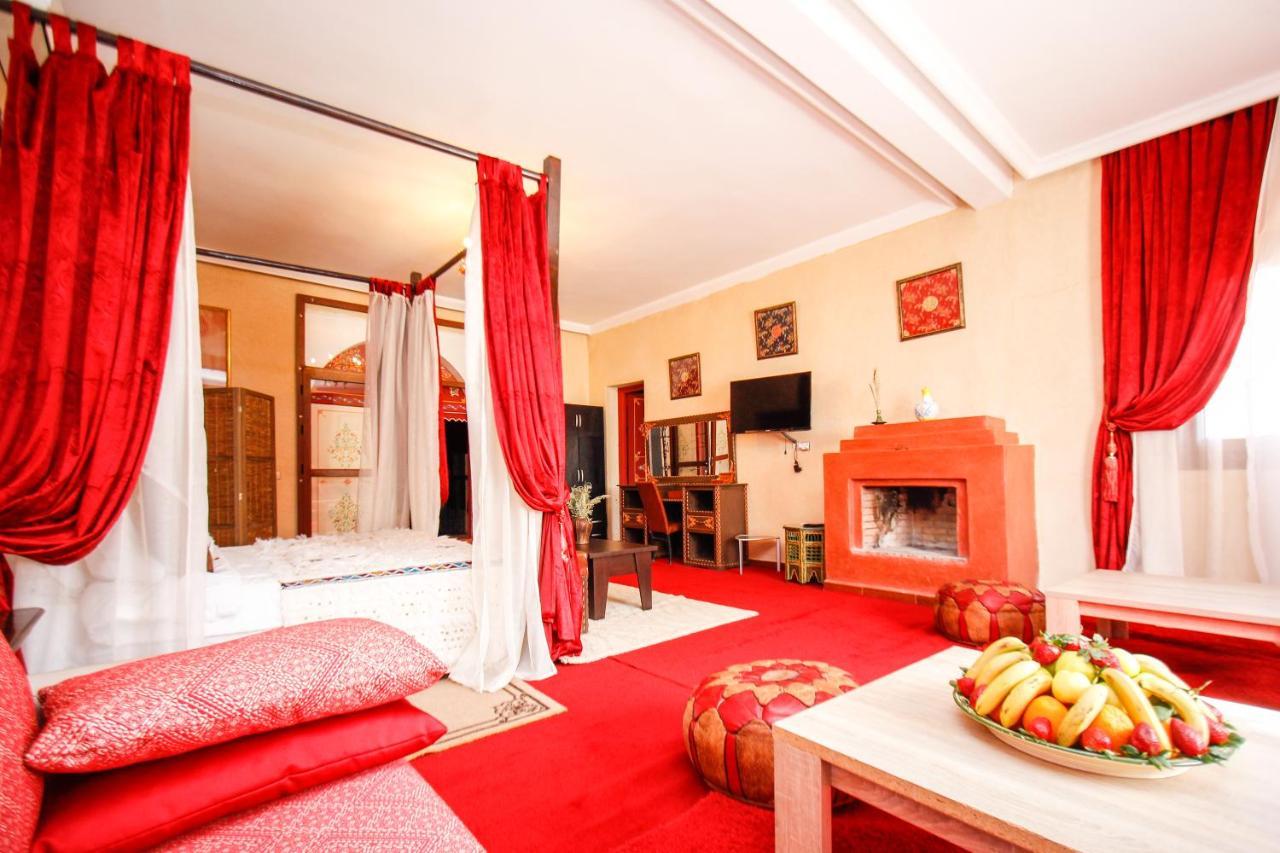 Hotel Kasbah Ait Oumghar Demnate Esterno foto
